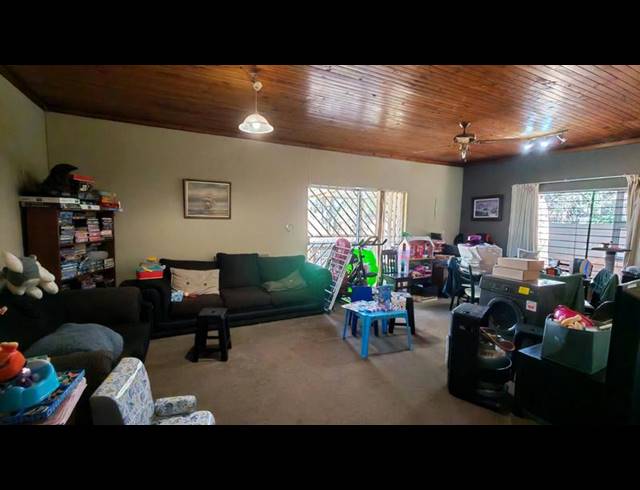 5 BEDROOM HOUSE FOR SALE IN LYTTELTON MANOR